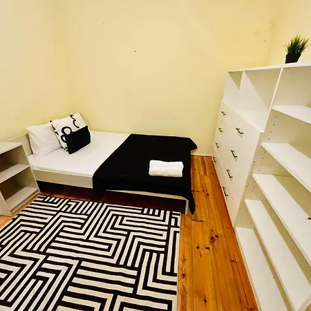 Hostel Luxury Rooms In Lisbon City Centre, Brilliant Spot