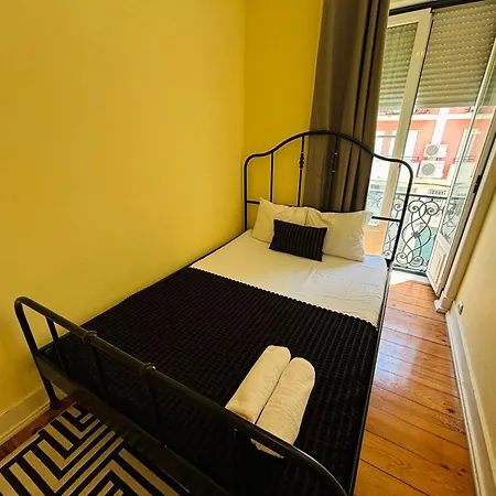 Hostel Luxury Rooms In Lisbon City Centre, Brilliant Spot